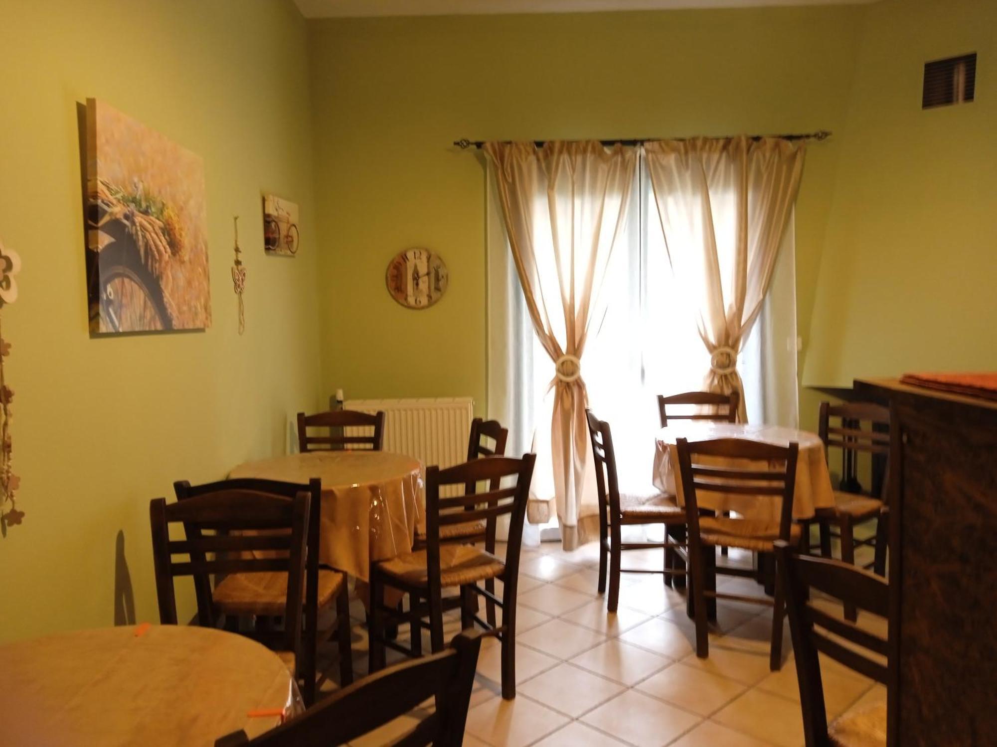 Guesthouse Eleftherios Kalavryta Extérieur photo